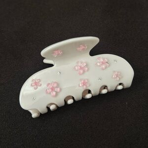 Emi Jay sweetheart hair clip